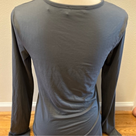 Black, blue, white and gray long sleeve tees- Size small - Picture 7 of 8